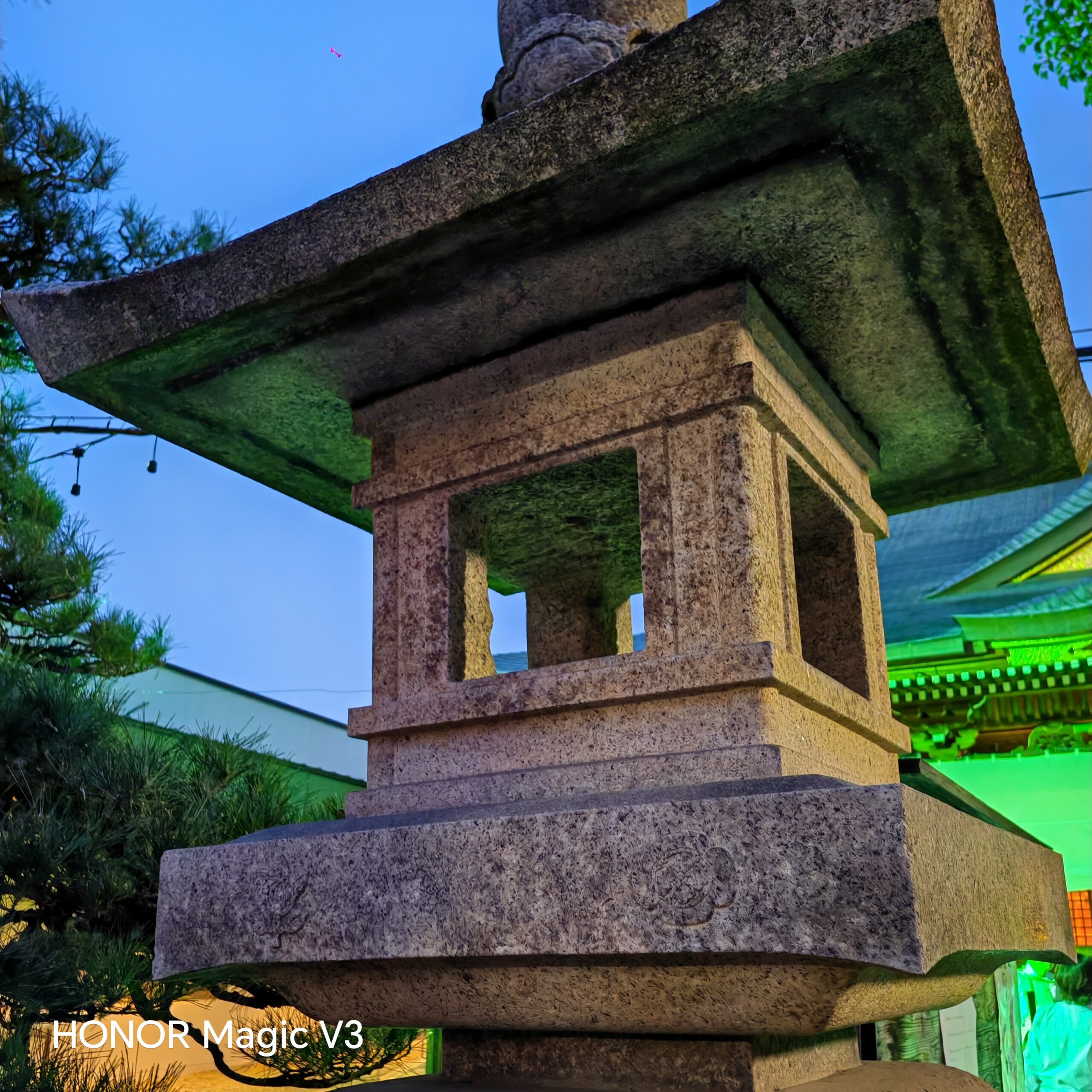 Shinto stone lantern
