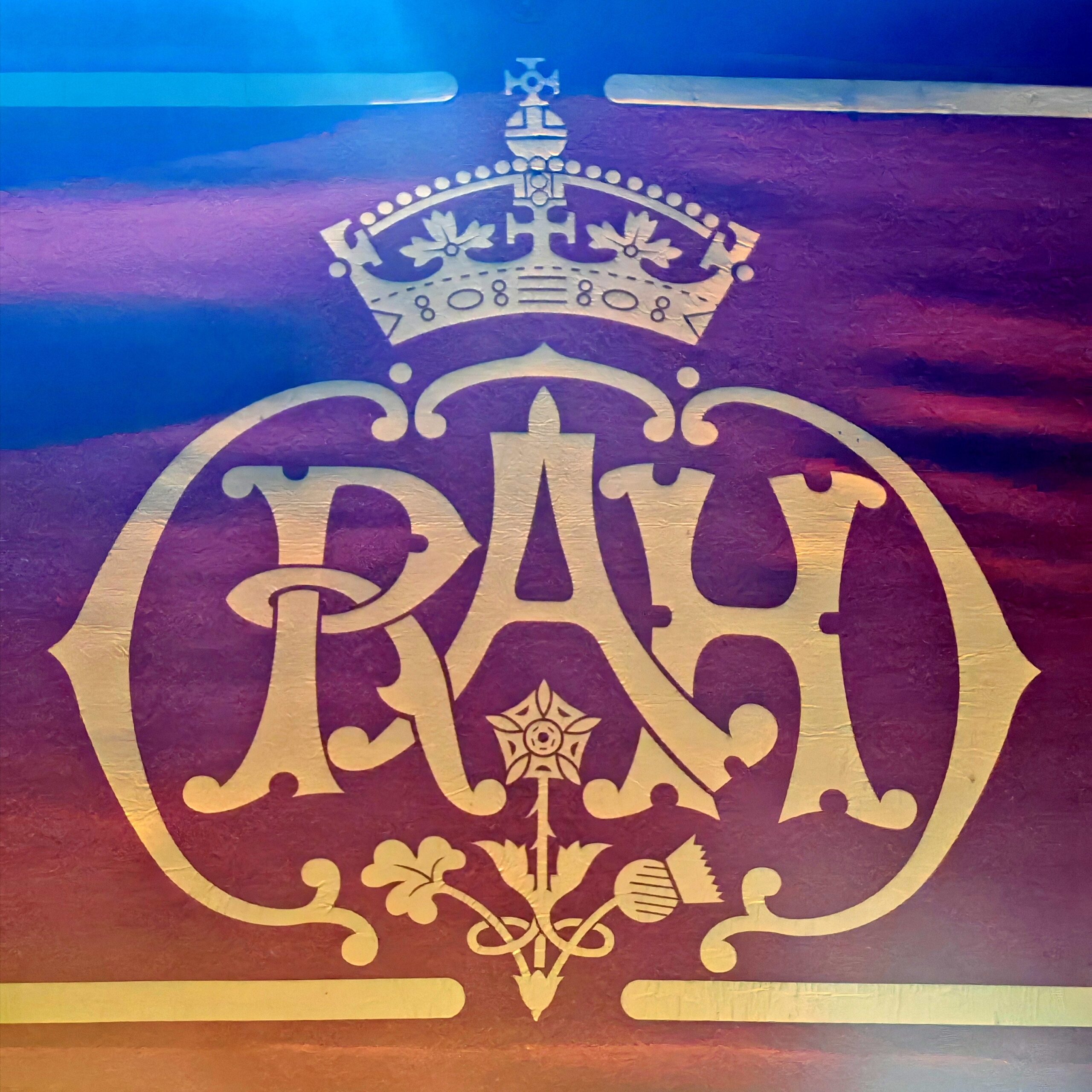 Royal Handle2
